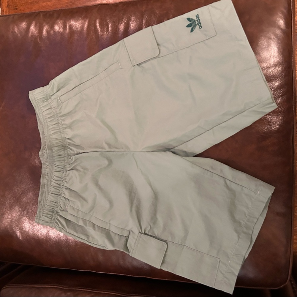 Adidas Men's Light Gray Cargo Shorts